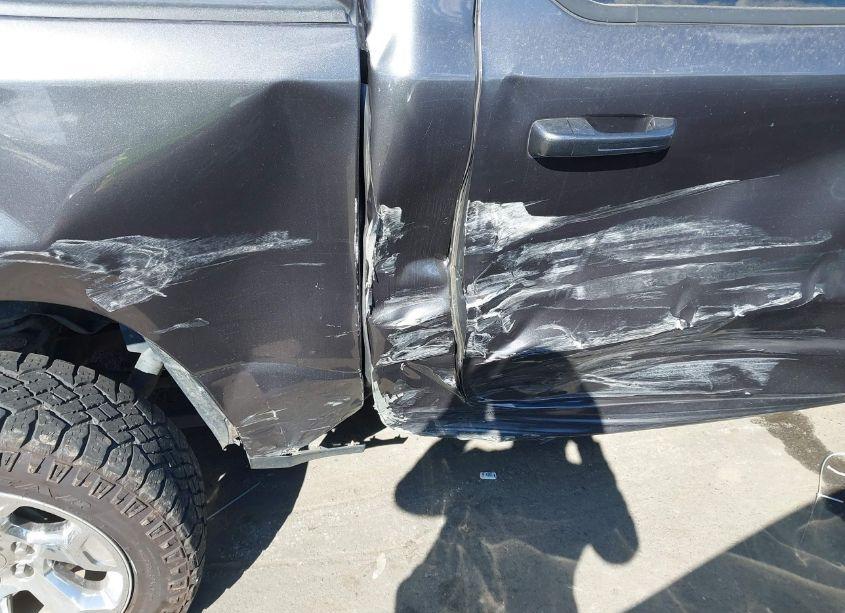 Photo 6 of 2021 Ram 1500 BIG HORN 4X4 5'7 BOX (VIN 1C6SRFFT5MN615663)