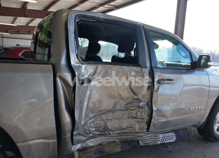 Photo 6 of 2021 Ram 1500 BIG HORN 4X4 5'7 BOX (VIN 1C6SRFFT5MN637176)