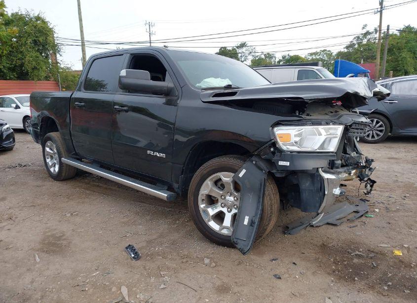 2021 Ram 1500 BIG HORN 4X4 5'7 BOX (VIN 1C6SRFFT5MN792309) main photo