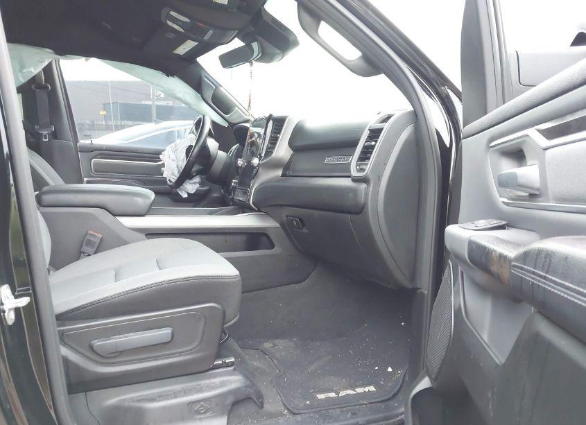 Photo 5 of 2021 Ram 1500 BIG HORN 4X4 5'7 BOX (VIN 1C6SRFFT5MN792309)