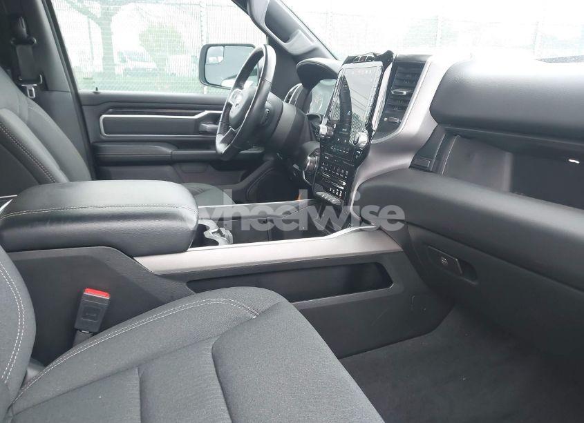 Photo 5 of 2022 Ram 1500 BIG HORN 4X4 5'7 BOX (VIN 1C6SRFFT5NN280759)