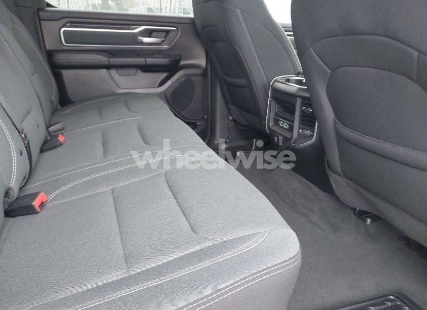 Photo 8 of 2022 Ram 1500 BIG HORN 4X4 5'7 BOX (VIN 1C6SRFFT5NN280759)