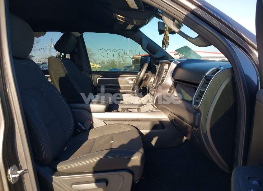 Photo 5 of 2019 Ram 1500 BIG HORN/LONE STAR 4X4 5'7 BOX (VIN 1C6SRFFT6KN704526)