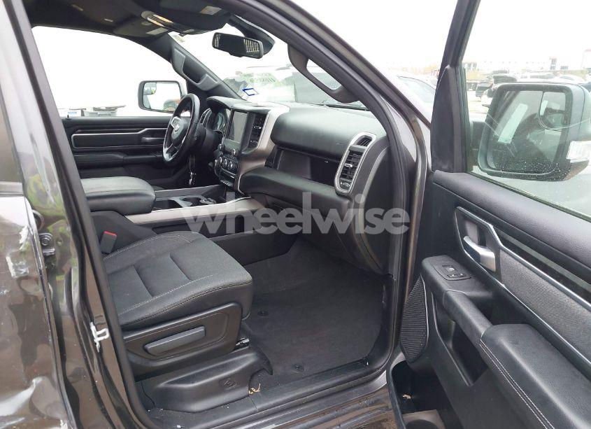 Photo 5 of 2019 Ram 1500 BIG HORN/LONE STAR 4X4 5'7 BOX (VIN 1C6SRFFT6KN718104)