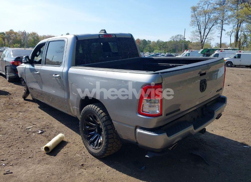 Photo 3 of 2019 Ram 1500 BIG HORN/LONE STAR 4X4 5'7 BOX (VIN 1C6SRFFT6KN733556)