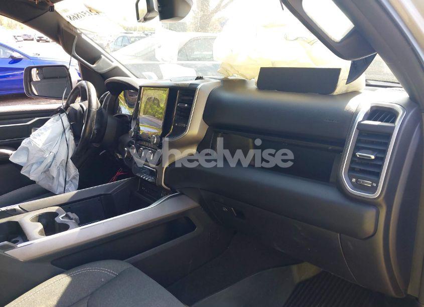 Photo 5 of 2019 Ram 1500 BIG HORN/LONE STAR 4X4 5'7 BOX (VIN 1C6SRFFT6KN733556)