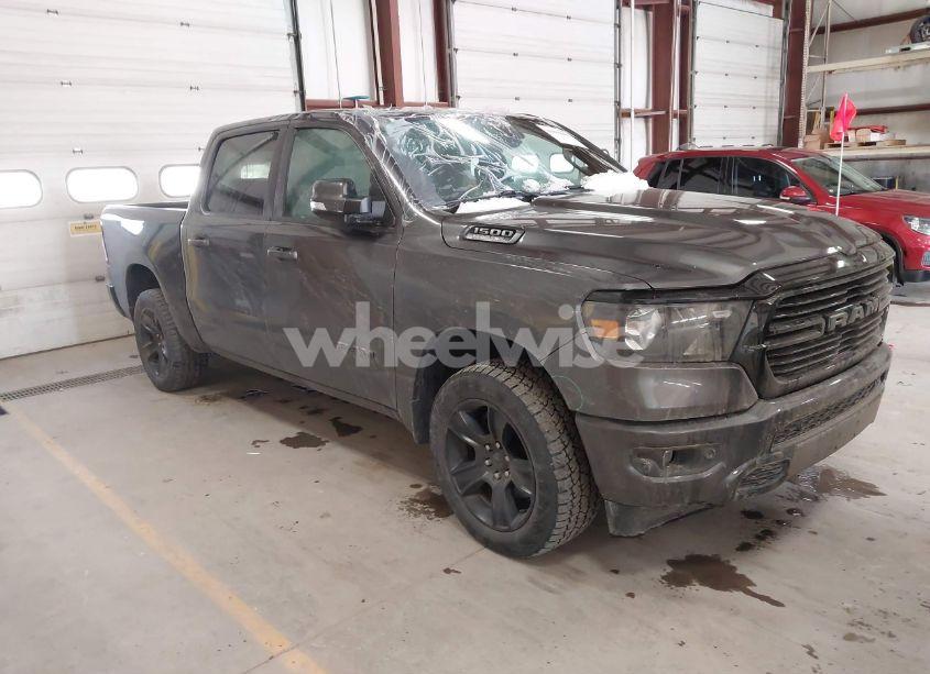 2020 Ram 1500 BIG HORN 4X4 5'7 BOX (VIN 1C6SRFFT6LN103179) main photo