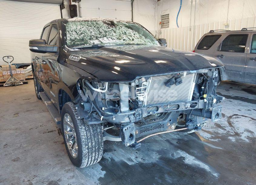 2020 Ram 1500 BIG HORN 4X4 5'7 BOX (VIN 1C6SRFFT6LN133234) main photo