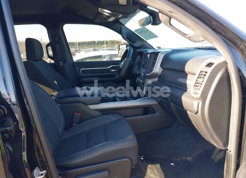 Photo 5 of 2020 Ram 1500 BIG HORN 4X4 5'7 BOX (VIN 1C6SRFFT6LN286339)