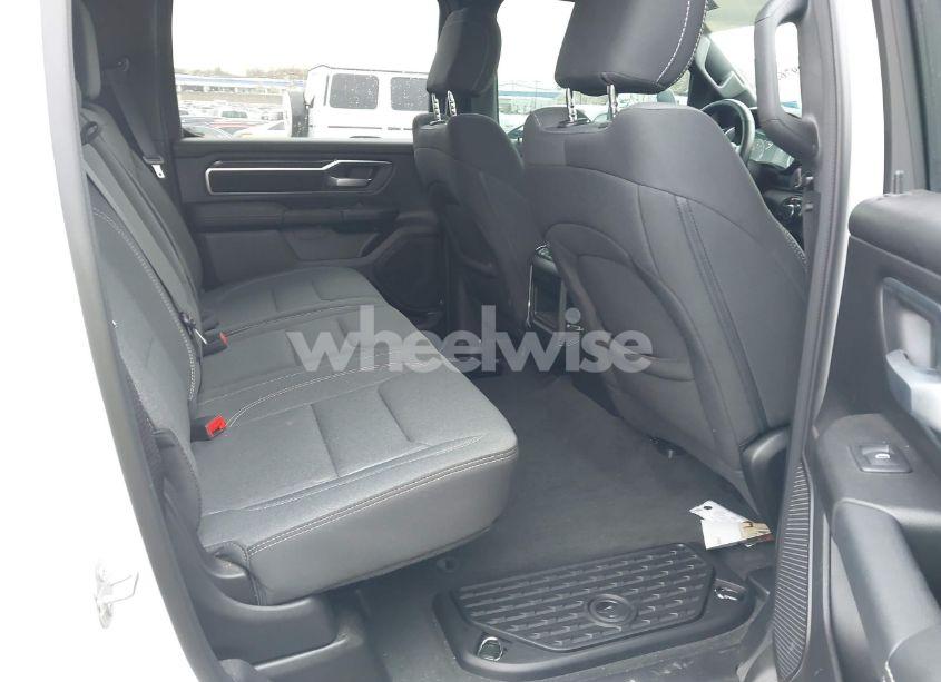 Photo 8 of 2024 Ram 1500 BIG HORN 4X4 5'7 BOX (VIN 1C6SRFFT6RN115065)