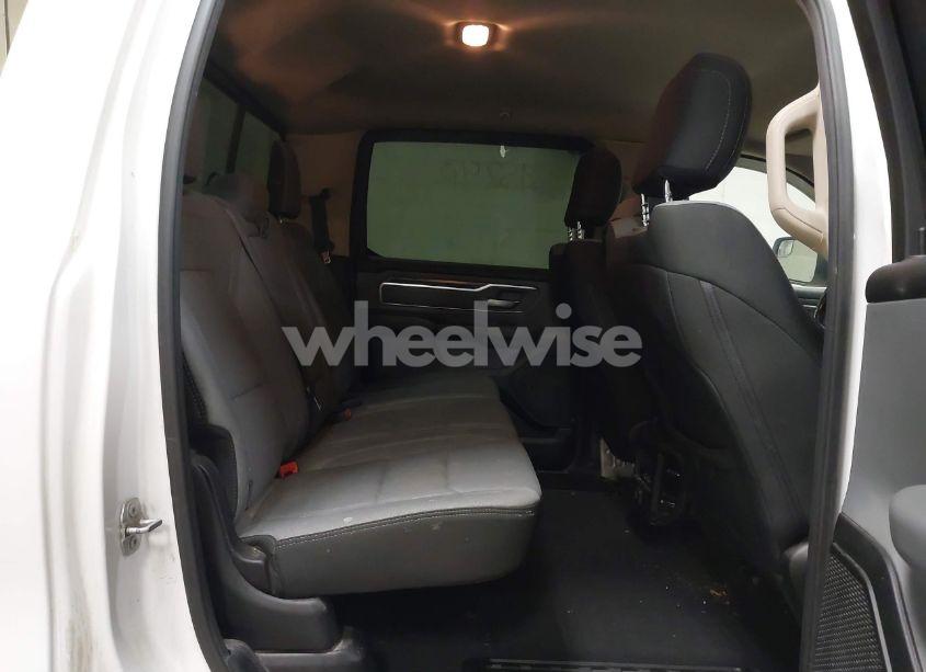 Photo 8 of 2019 Ram 1500 (VIN 1C6SRFFT7KN645776)