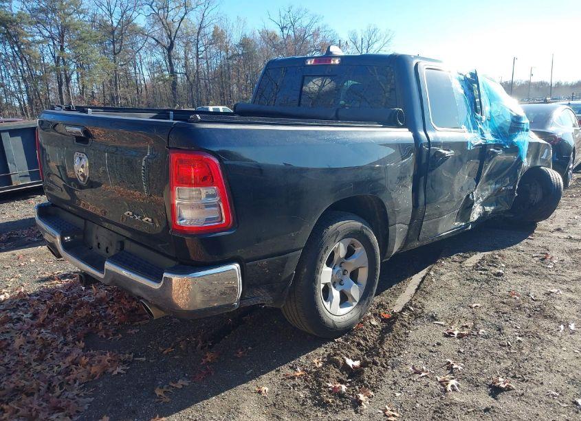 Photo 4 of 2020 Ram 1500 BIG HORN 4X4 5'7 BOX (VIN 1C6SRFFT7LN140483)