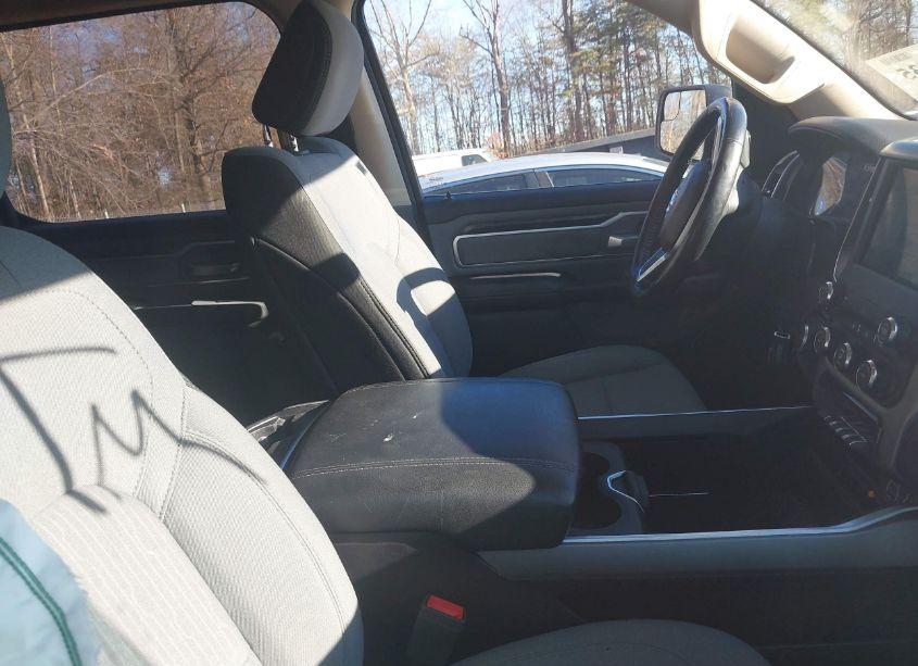 Photo 5 of 2020 Ram 1500 BIG HORN 4X4 5'7 BOX (VIN 1C6SRFFT7LN140483)