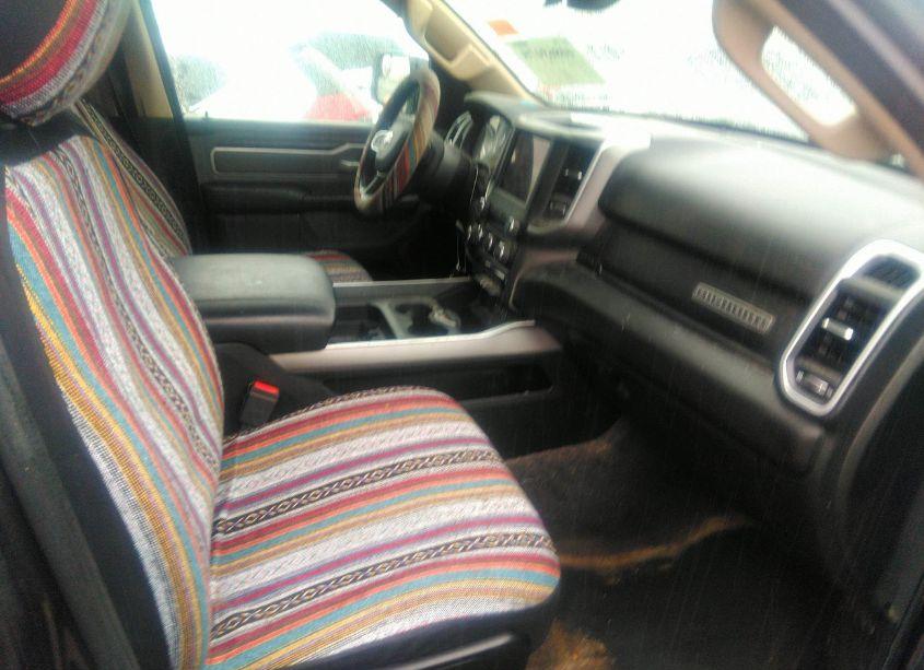 Photo 5 of 2020 Ram 1500 BIG HORN 4X4 5'7 BOX (VIN 1C6SRFFT7LN345320)