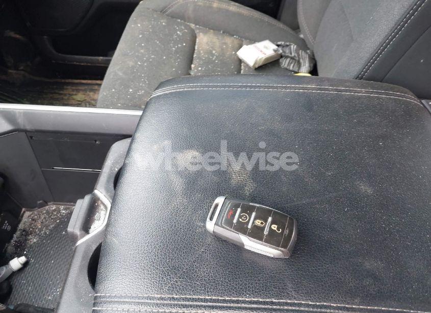 Photo 11 of 2021 Ram 1500 BIG HORN 4X4 5'7 BOX (VIN 1C6SRFFT7MN632402)