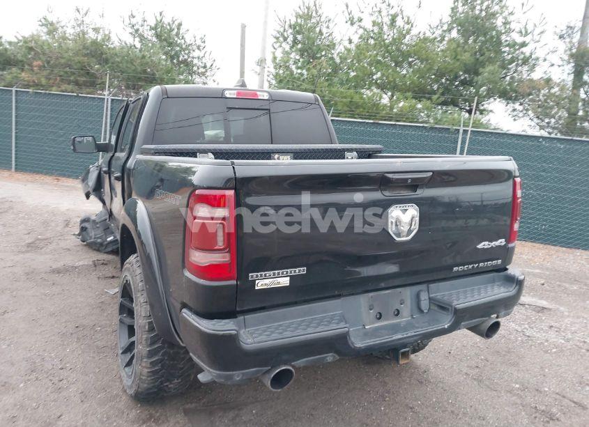 Photo 3 of 2021 Ram 1500 BIG HORN 4X4 5'7 BOX (VIN 1C6SRFFT7MN653542)