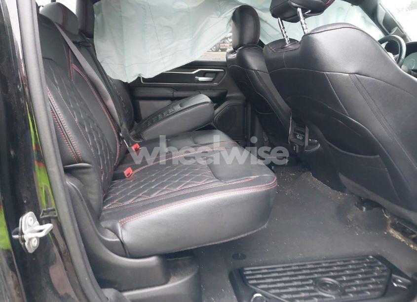 Photo 8 of 2021 Ram 1500 BIG HORN 4X4 5'7 BOX (VIN 1C6SRFFT7MN653542)