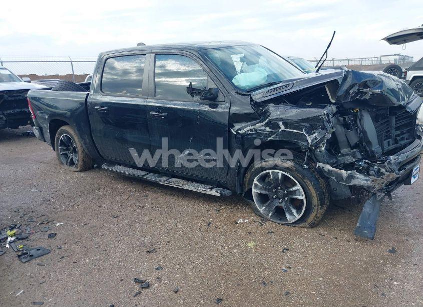 2021 Ram 1500 BIG HORN 4X4 5'7 BOX (VIN 1C6SRFFT7MN767511) main photo