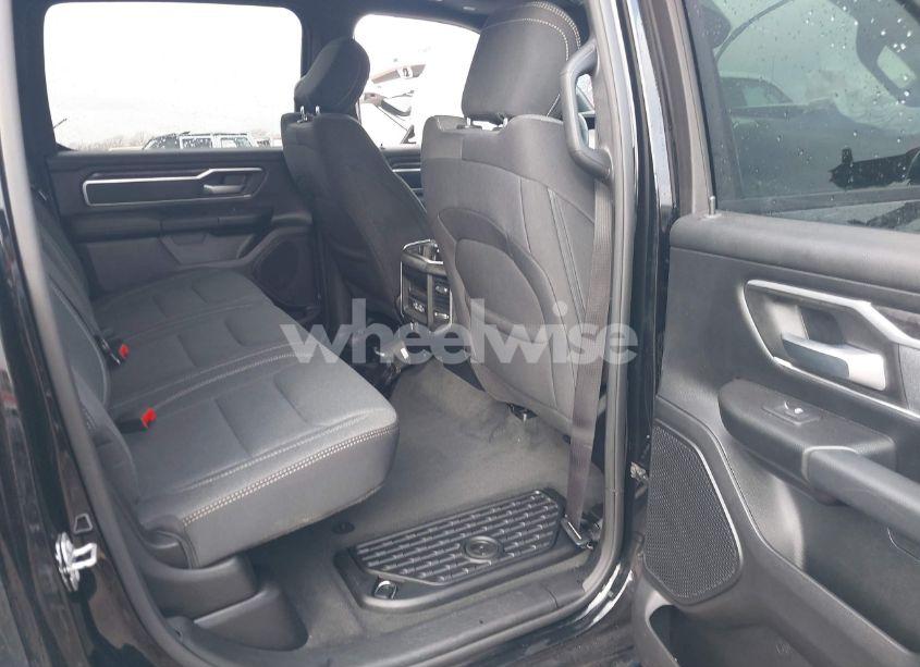 Photo 8 of 2021 Ram 1500 BIG HORN 4X4 5'7 BOX (VIN 1C6SRFFT7MN767511)