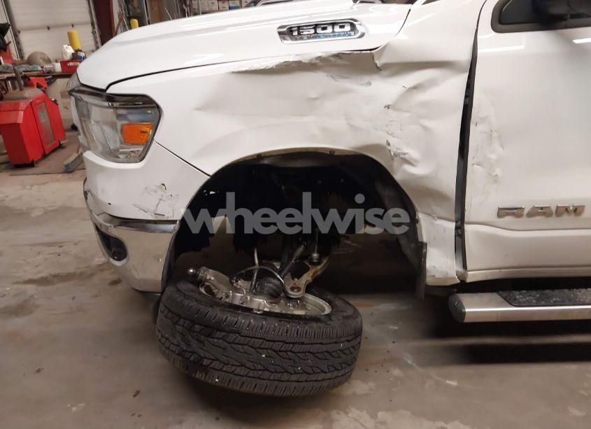 Photo 6 of 2021 Ram 1500 BIG HORN 4X4 5'7 BOX (VIN 1C6SRFFT7MN777794)