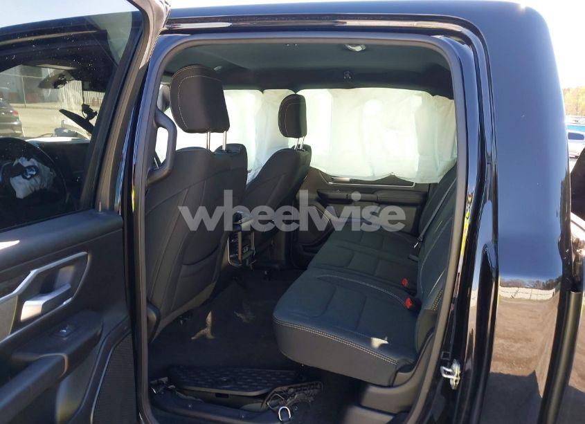 Photo 8 of 2022 Ram 1500 BIG HORN 4X4 5'7 BOX (VIN 1C6SRFFT7NN137103)