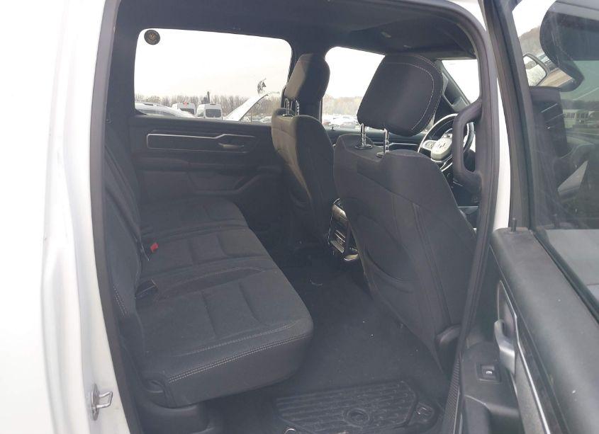 Photo 8 of 2019 Ram 1500 BIG HORN/LONE STAR 4X4 5'7 BOX (VIN 1C6SRFFT8KN873737)