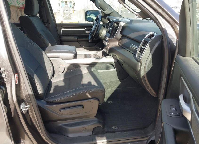 Photo 5 of 2020 Ram 1500 BIG HORN 4X4 5'7 BOX (VIN 1C6SRFFT8LN110487)