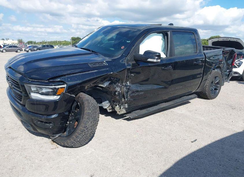 Photo 2 of 2020 Ram 1500 BIG HORN 4X4 5'7 BOX (VIN 1C6SRFFT8LN297889)