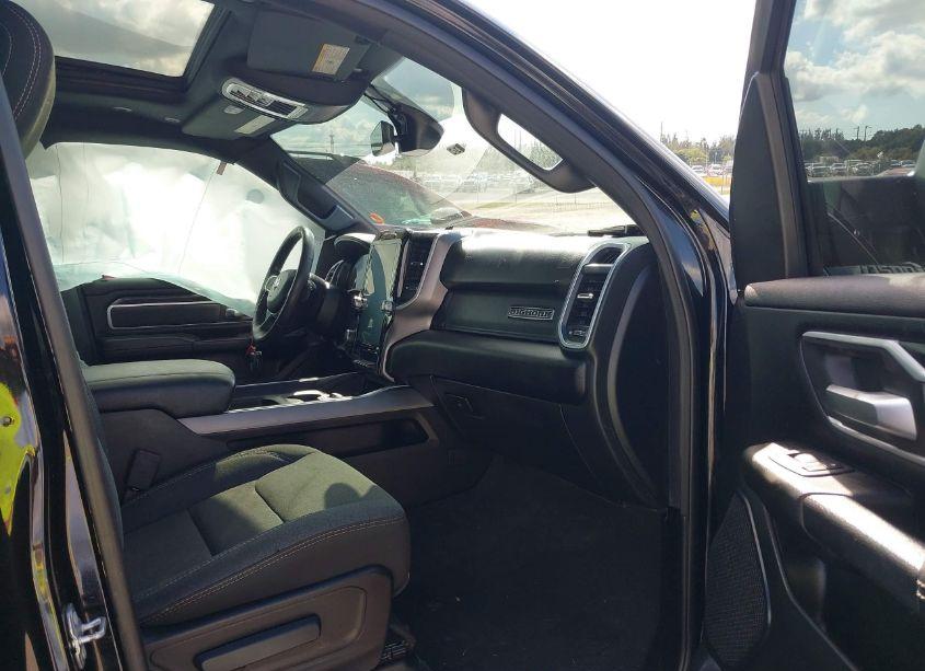 Photo 5 of 2020 Ram 1500 BIG HORN 4X4 5'7 BOX (VIN 1C6SRFFT8LN297889)