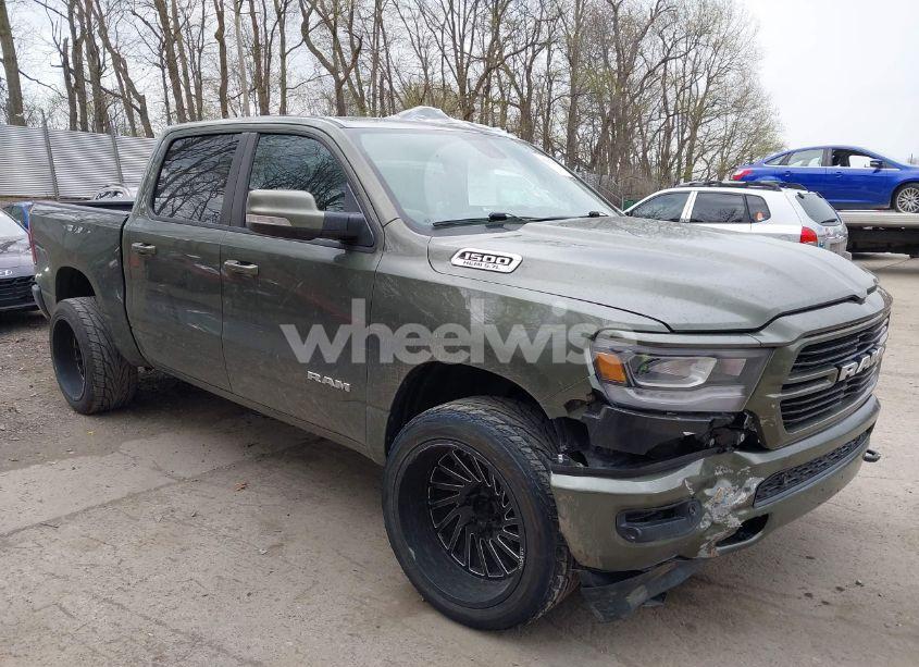 2020 Ram 1500 BIG HORN 4X4 5'7 BOX (VIN 1C6SRFFT8LN326825) main photo