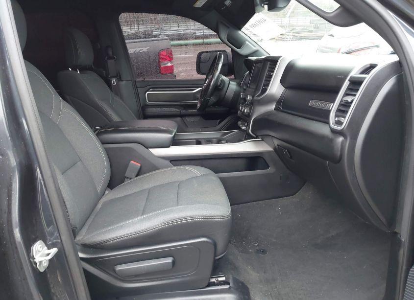 Photo 5 of 2020 Ram 1500 BIG HORN 4X4 5'7 BOX (VIN 1C6SRFFT8LN329899)