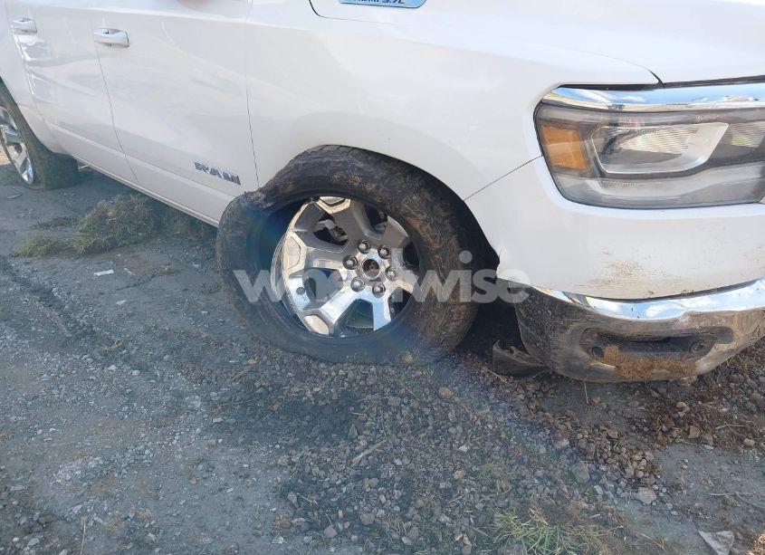 Photo 6 of 2021 Ram 1500 BIG HORN 4X4 5'7 BOX (VIN 1C6SRFFT8MN572680)