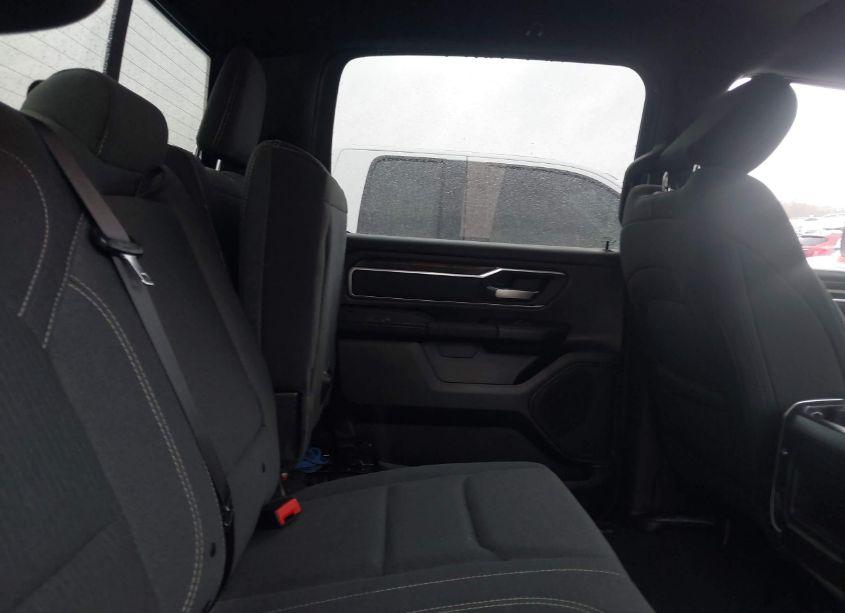 Photo 8 of 2021 Ram 1500 BIG HORN 4X4 5'7 BOX (VIN 1C6SRFFT8MN585204)