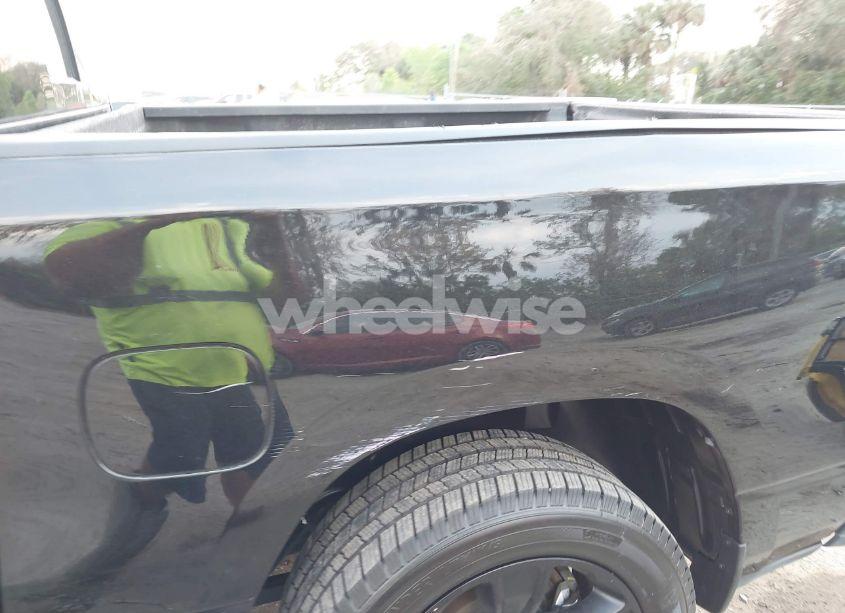 Photo 6 of 2021 Ram 1500 (VIN 1C6SRFFT8MN595294)