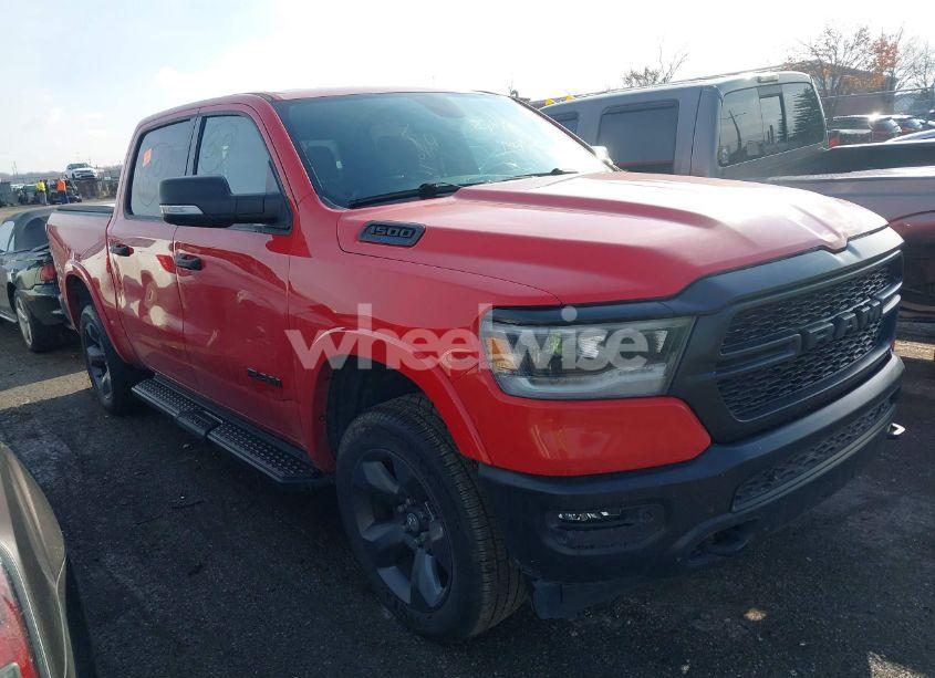 2021 Ram 1500 BIG HORN 4X4 5'7 BOX (VIN 1C6SRFFT8MN698554) main photo