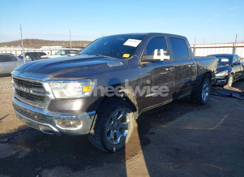 Photo 2 of 2019 Ram 1500 BIG HORN/LONE STAR 4X4 5'7 BOX (VIN 1C6SRFFT9KN546554)