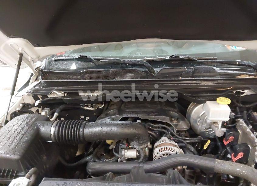 Photo 10 of 2019 Ram 1500 BIG HORN/LONE STAR 4X4 5'7 BOX (VIN 1C6SRFFT9KN575214)