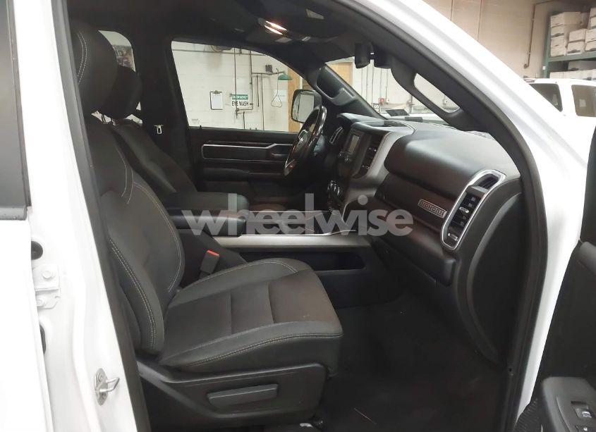 Photo 5 of 2019 Ram 1500 BIG HORN/LONE STAR 4X4 5'7 BOX (VIN 1C6SRFFT9KN575214)