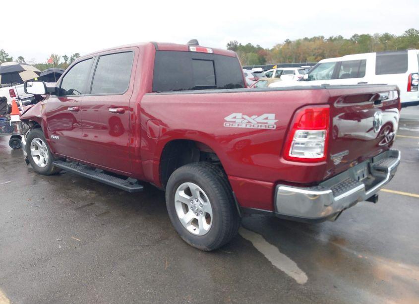 Photo 3 of 2019 Ram 1500 (VIN 1C6SRFFT9KN592577)