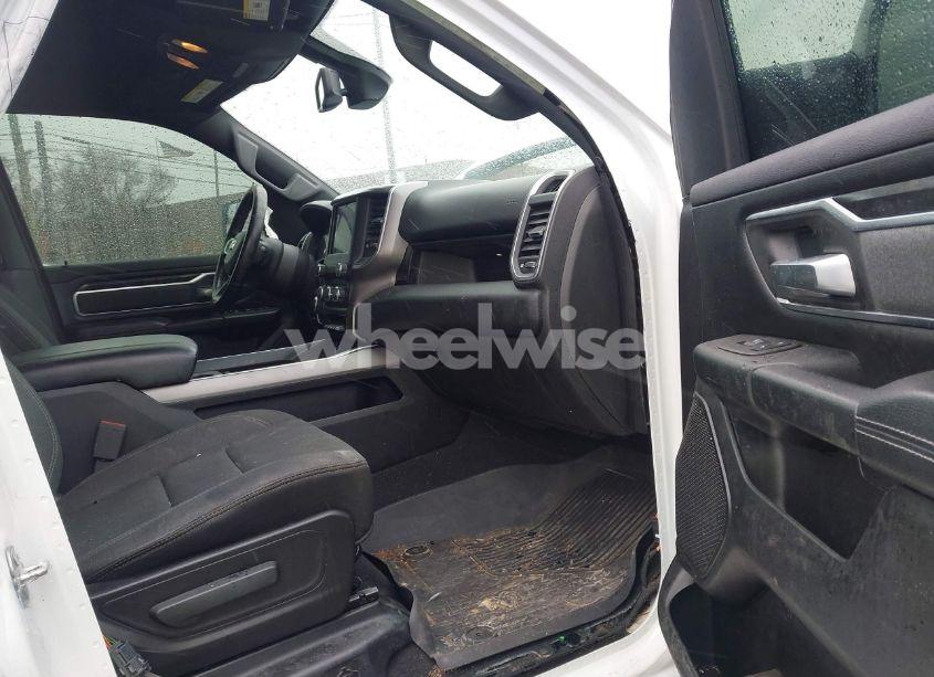 Photo 5 of 2019 Ram 1500 BIG HORN/LONE STAR 4X4 5'7 BOX (VIN 1C6SRFFT9KN644984)