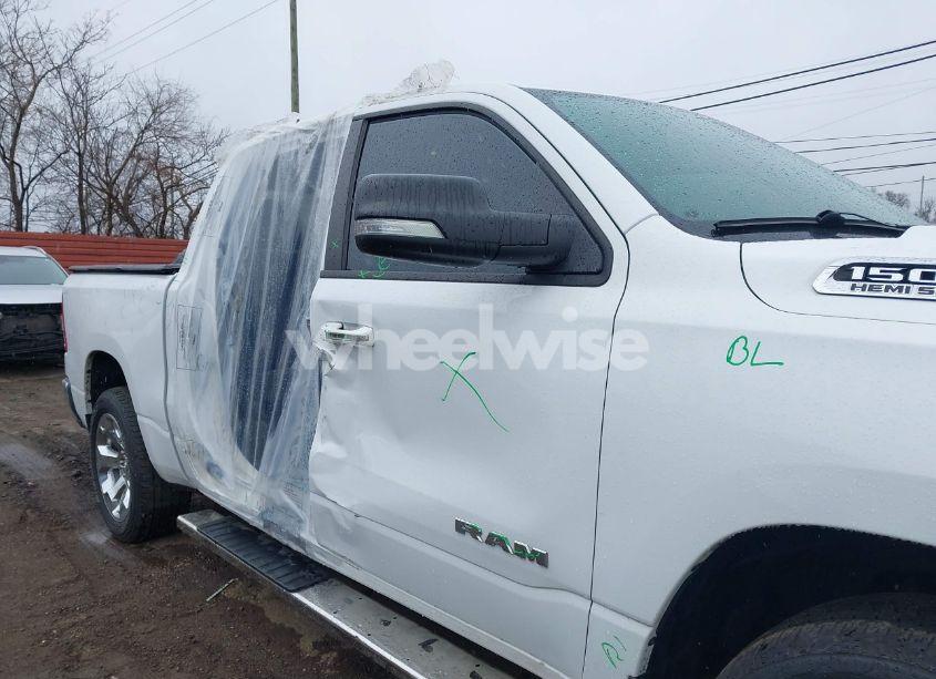 Photo 6 of 2019 Ram 1500 BIG HORN/LONE STAR 4X4 5'7 BOX (VIN 1C6SRFFT9KN644984)