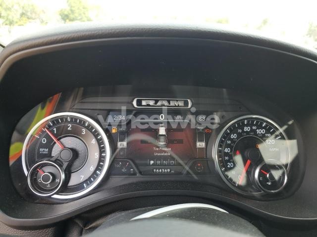 Photo 3 of 2019 RAM 1500 BIG HORN/LONE STAR (VIN 1C6SRFFT9KN797204)
