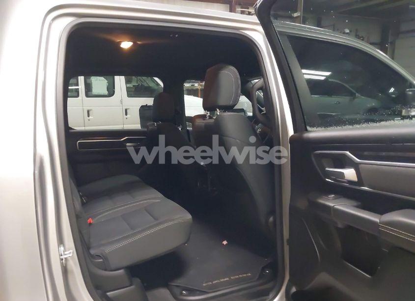 Photo 8 of 2019 Ram 1500 BIG HORN/LONE STAR 4X4 5'7 BOX (VIN 1C6SRFFT9KN803311)