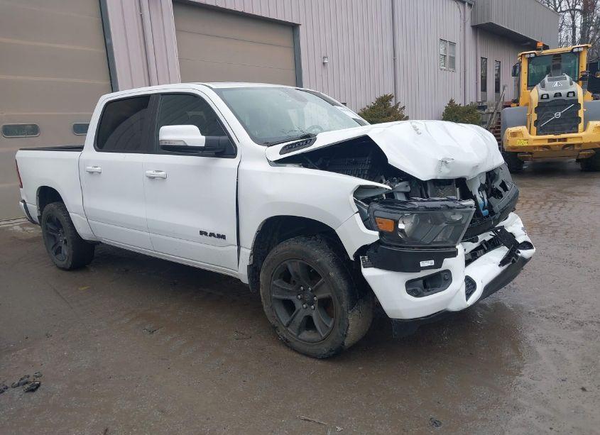 2020 Ram 1500 BIG HORN 4X4 5'7 BOX (VIN 1C6SRFFT9LN102382) main photo