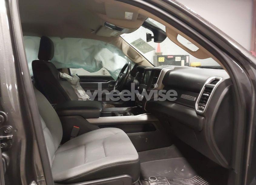 Photo 5 of 2020 Ram 1500 BIG HORN 4X4 5'7 BOX (VIN 1C6SRFFT9LN290725)