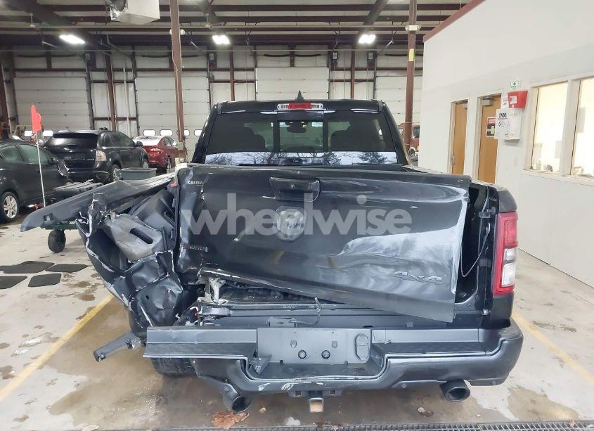 Photo 16 of 2021 Ram 1500 BIG HORN 4X4 5'7 BOX (VIN 1C6SRFFT9MN569996)