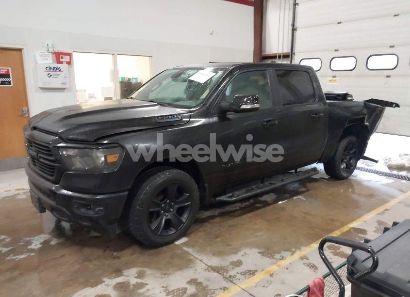 Photo 2 of 2021 Ram 1500 BIG HORN 4X4 5'7 BOX (VIN 1C6SRFFT9MN569996)