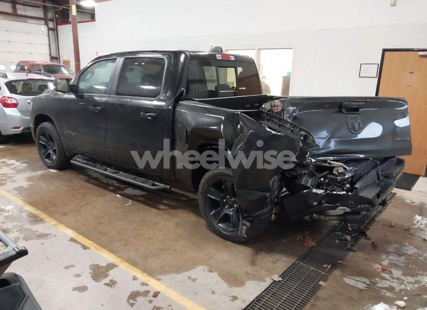 Photo 3 of 2021 Ram 1500 BIG HORN 4X4 5'7 BOX (VIN 1C6SRFFT9MN569996)