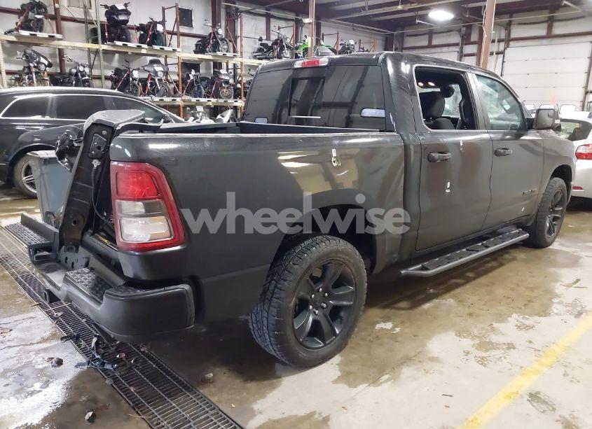 Photo 4 of 2021 Ram 1500 BIG HORN 4X4 5'7 BOX (VIN 1C6SRFFT9MN569996)