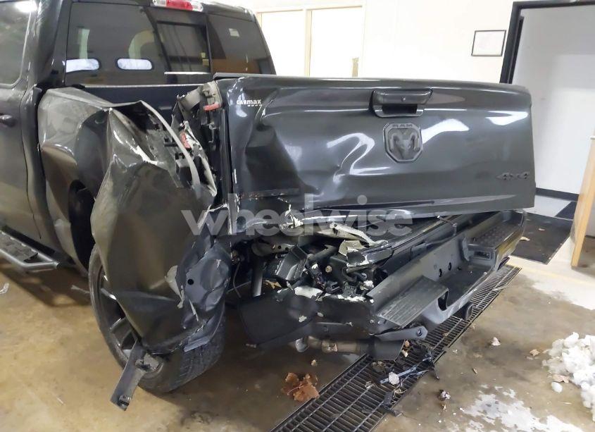 Photo 6 of 2021 Ram 1500 BIG HORN 4X4 5'7 BOX (VIN 1C6SRFFT9MN569996)